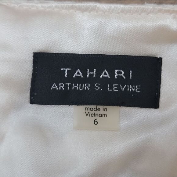 Tahari Eyelet Lace Overlay Off Shoulder Dress Mini Back Zipper Flowy HOCO Size 6 - Picture 6 of 10